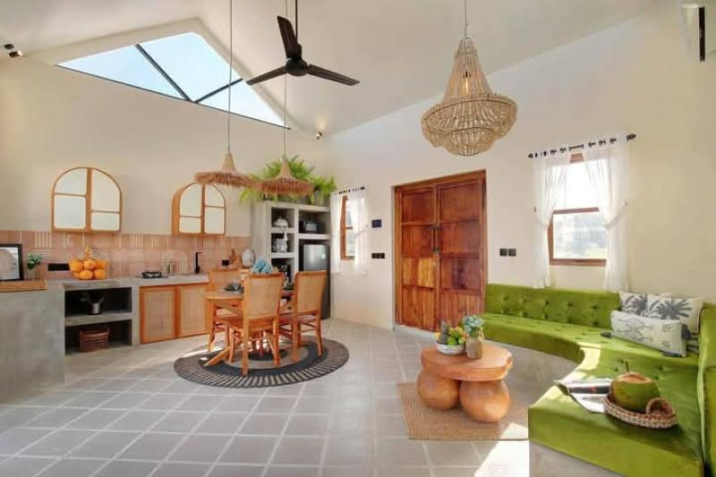 Spacious Two Bedroom Villa for Rent in Buduk Ten Minutes from Canggu - [17]