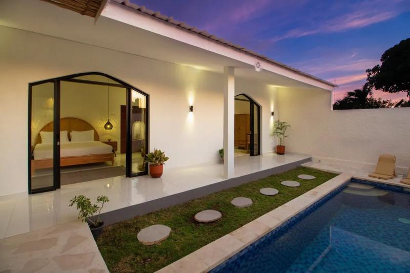 Bohemian Modern 2 Bedroom Villa for Rent in Padonan Canggu with Private Pool - [1]