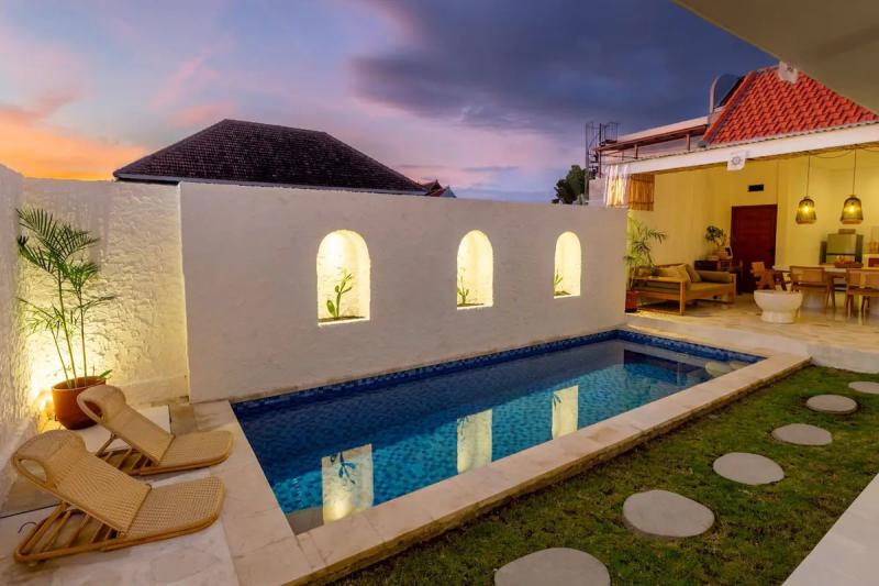 Bohemian Modern 2 Bedroom Villa for Rent in Padonan Canggu with Private Pool - [5]