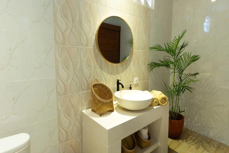Bohemian Modern 2 Bedroom Villa for Rent in Padonan Canggu with Private Pool - [15]