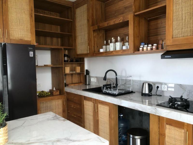 Fully Furnished 3 Bedroom Villa for Rent in Canggu Padonan with Rice Field View - [8]