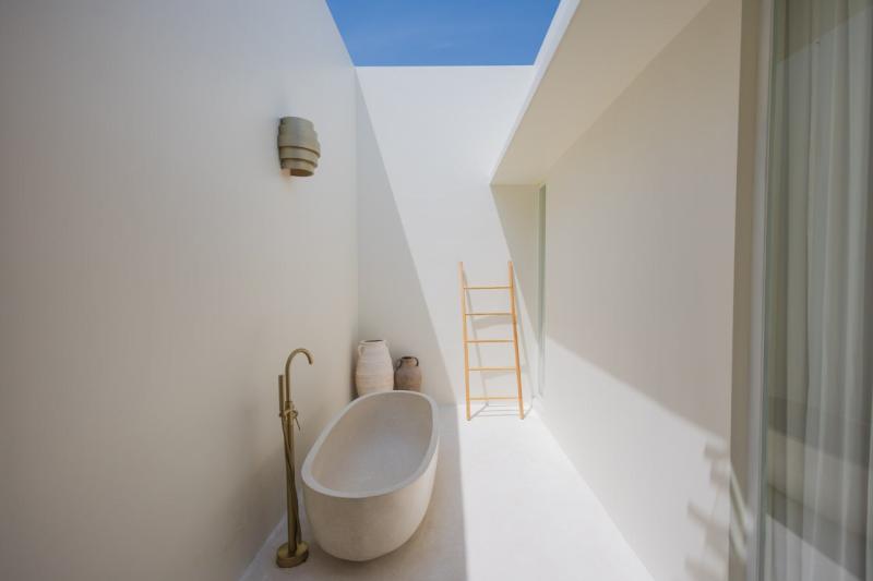 Villa for Rent 3 Bedroom Mediterranean Style in Padonan, Canggu, Bali - [2]