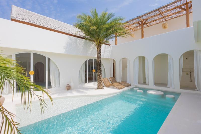 Villa for Rent 3 Bedroom Mediterranean Style in Padonan, Canggu, Bali - [17]