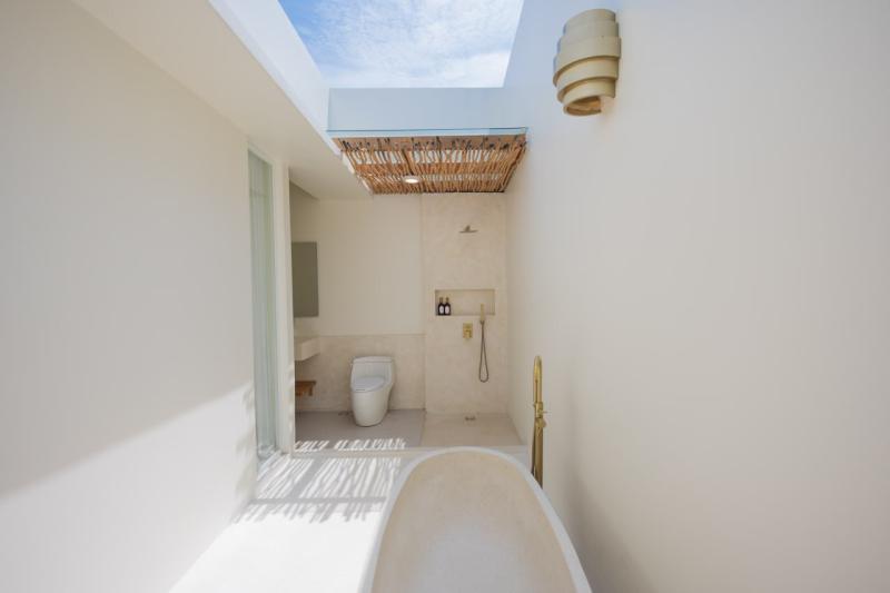 Villa for Rent 3 Bedroom Mediterranean Style in Padonan, Canggu, Bali - [21]